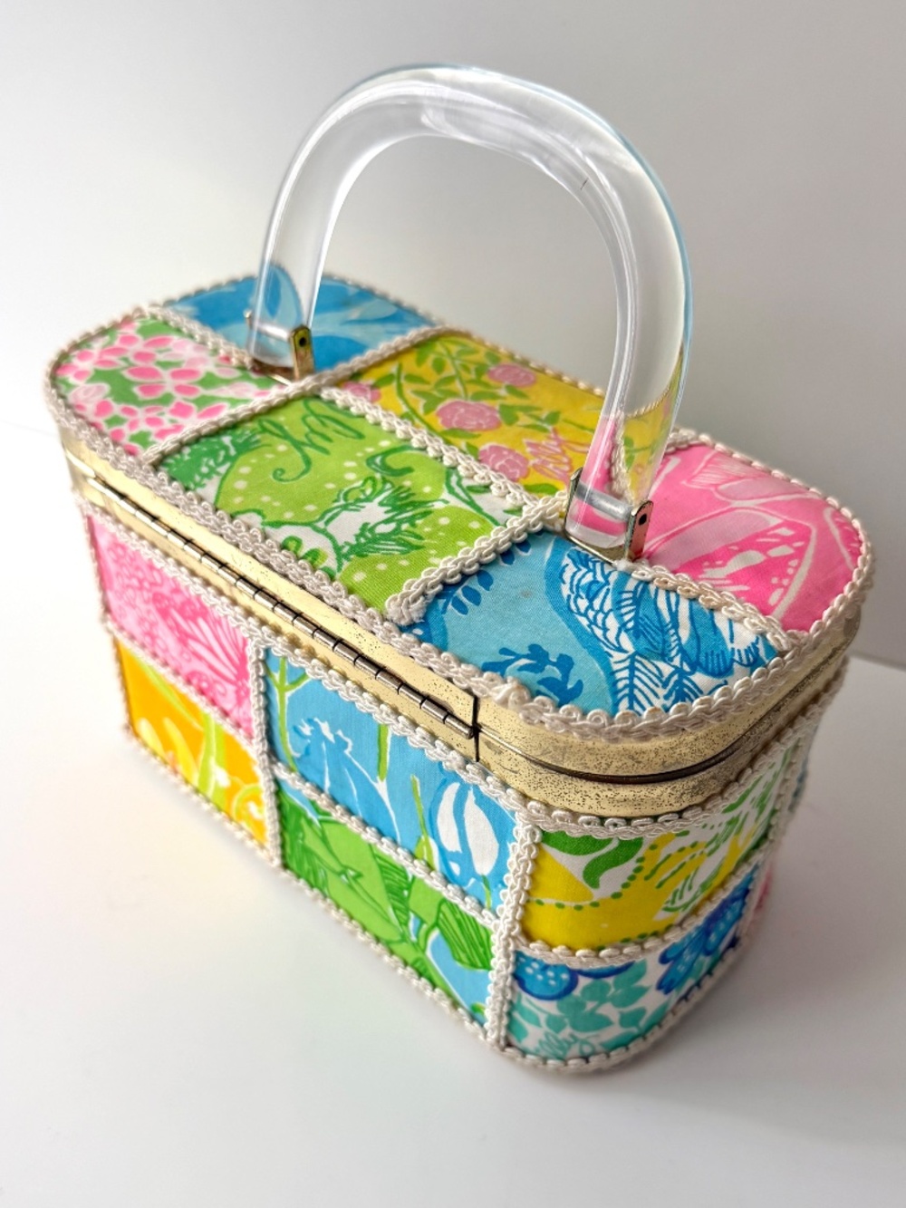 Vintage 1960s The Lilly Pulitzer Patchwork Vanity Box Bag Lucite Handle - Picture 3 of 6